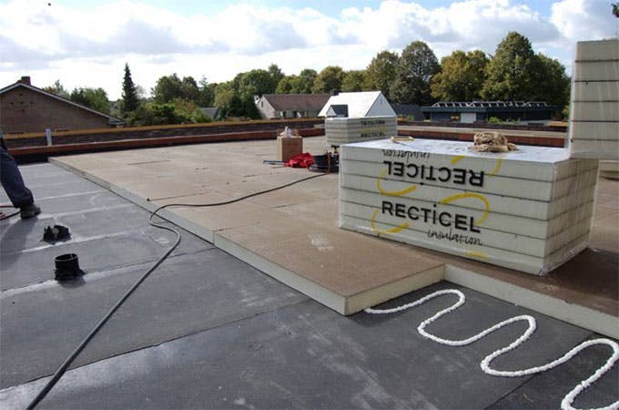 isolation plafond sous toit terrasse