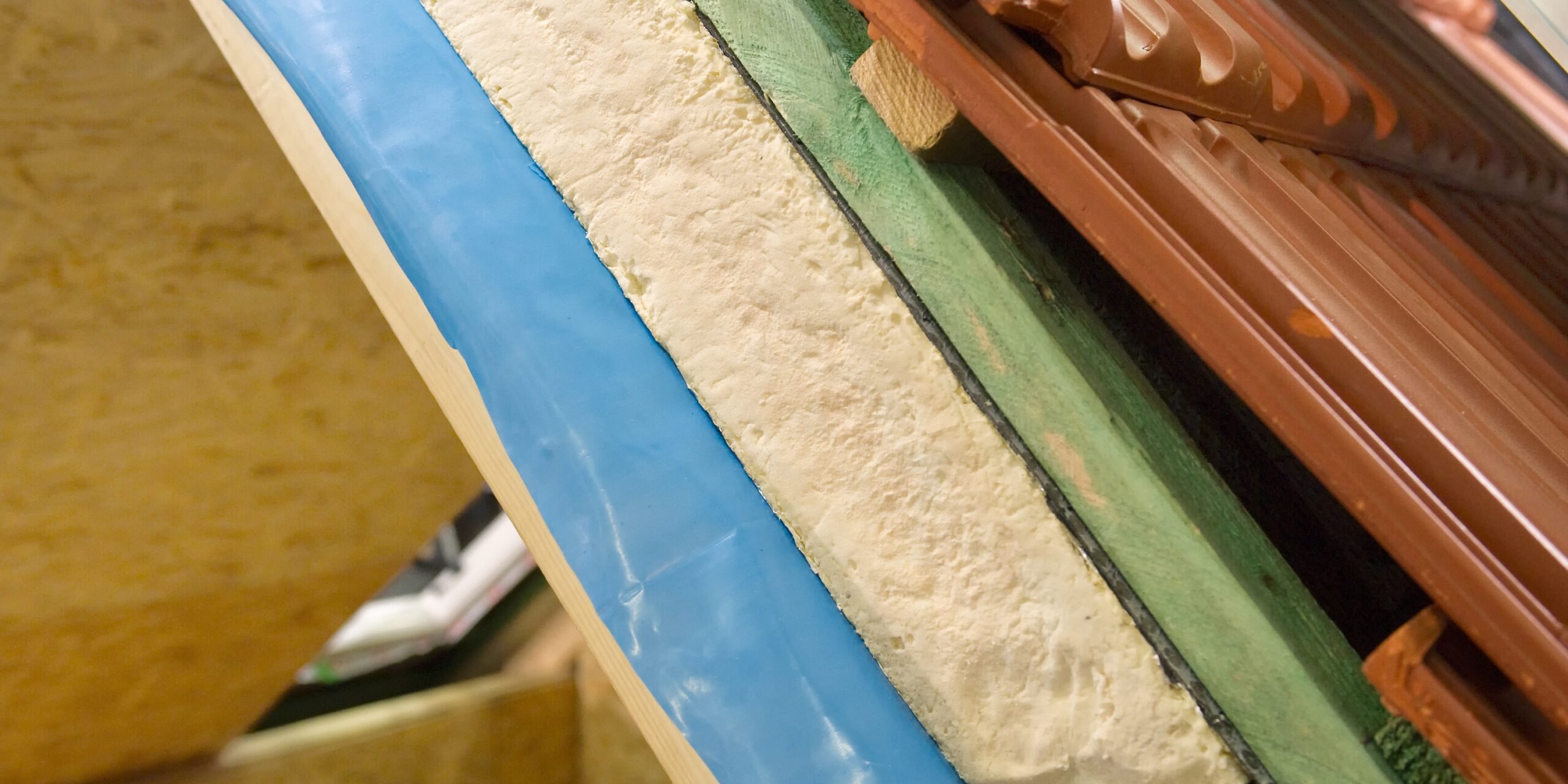 isoler grenier sous toiture